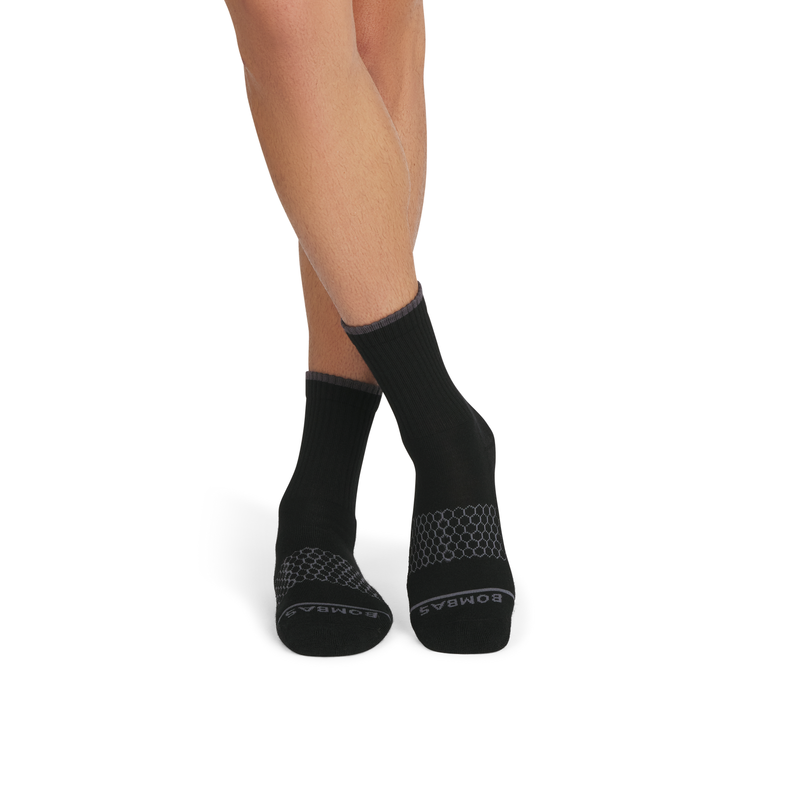 official-bombas::8624-black-adult-male-onmodel-2-transparent.png