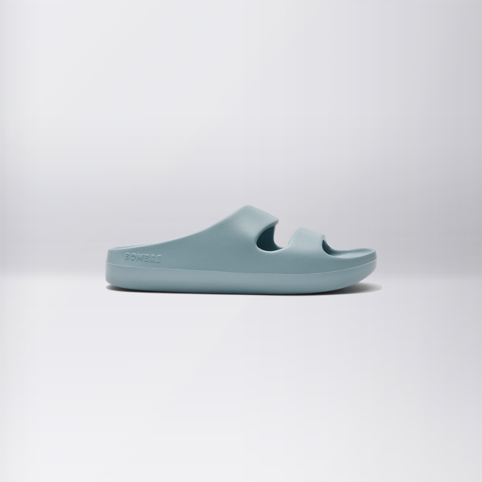 official-bombas::9219fogharboradultfemaleslidelayflattransparent.png