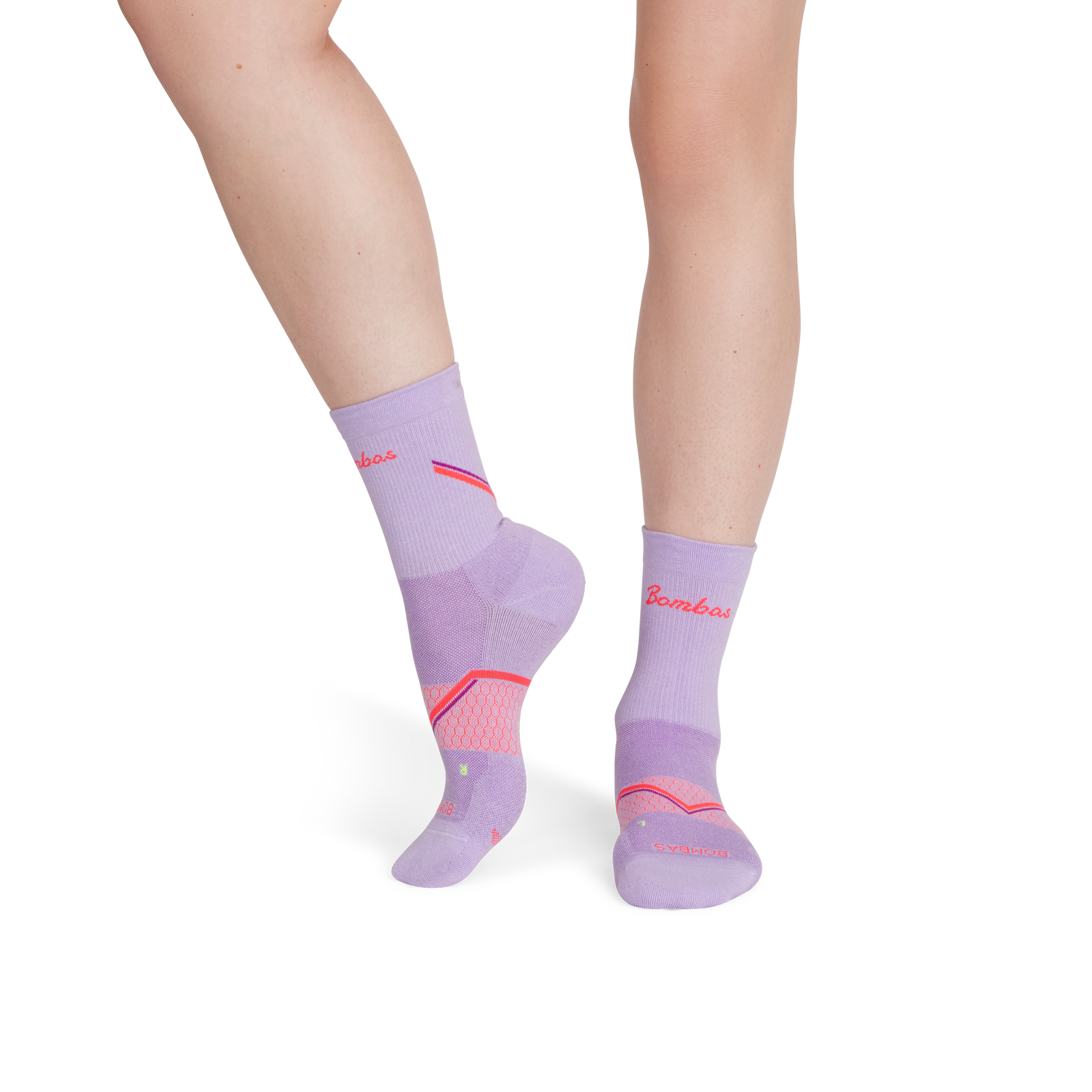 official-bombas::9701-softlavender-adult-female-onmodel-2-transparent.png
