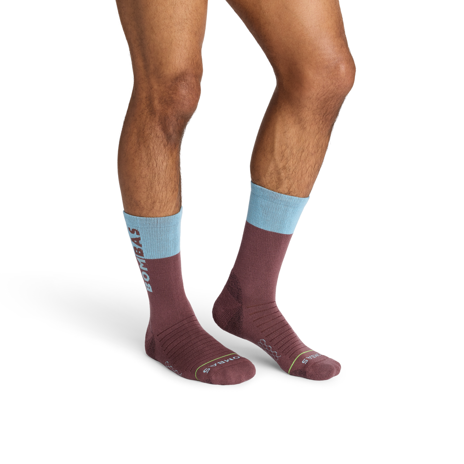 official-bombas::9719-plumbrown-adult-male-onmodel-2-transparent-_1_.png