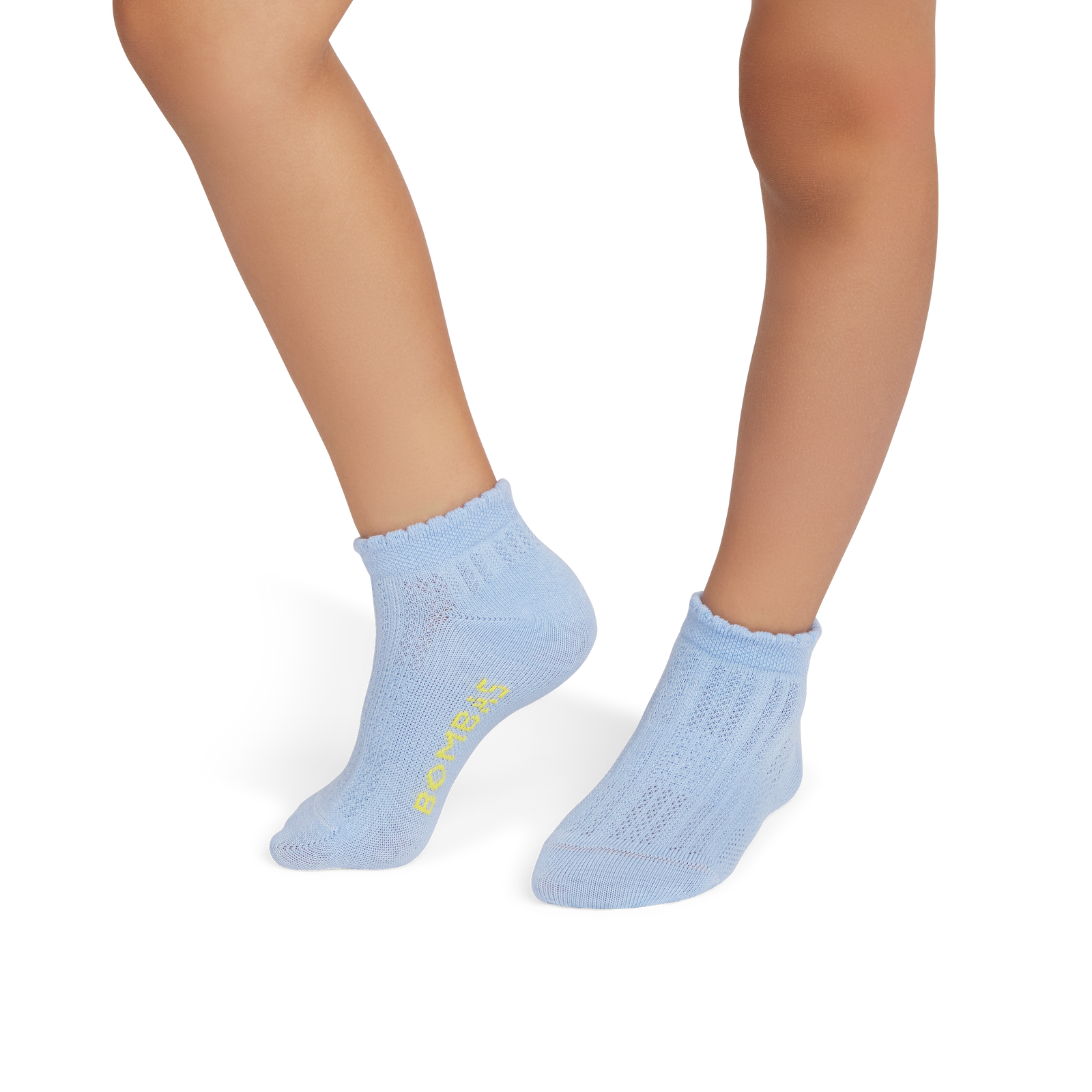 official-bombas::9733-cloudblue-junior-unisex-onmodel-2-transparent.png