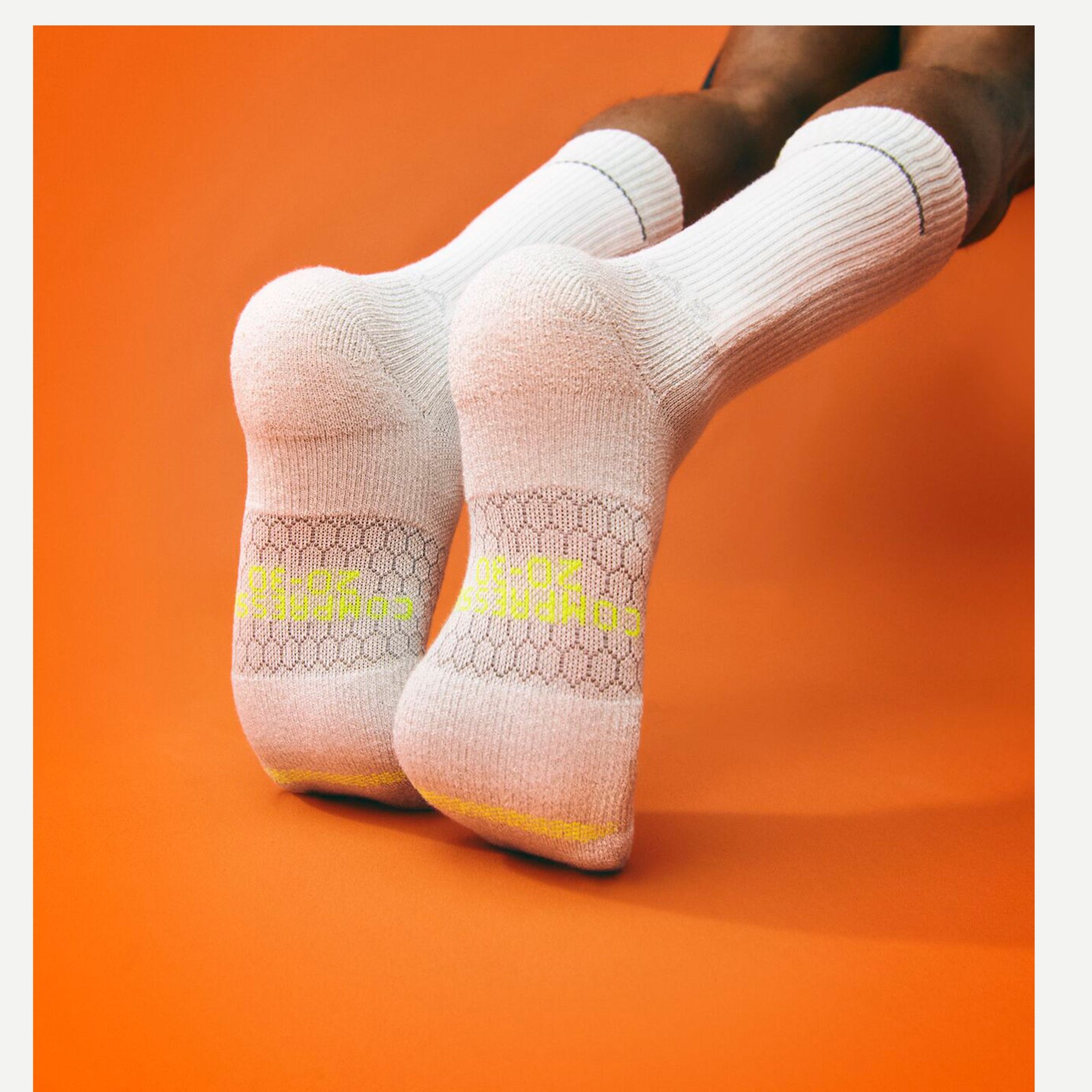 official-bombas::men-s_performance_compression_socks__20-30mmhg__black3.jpg