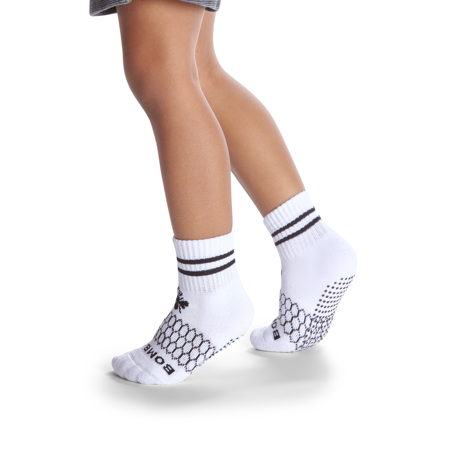 official-bombas::originals-mix-onmodel-3-transparent.png